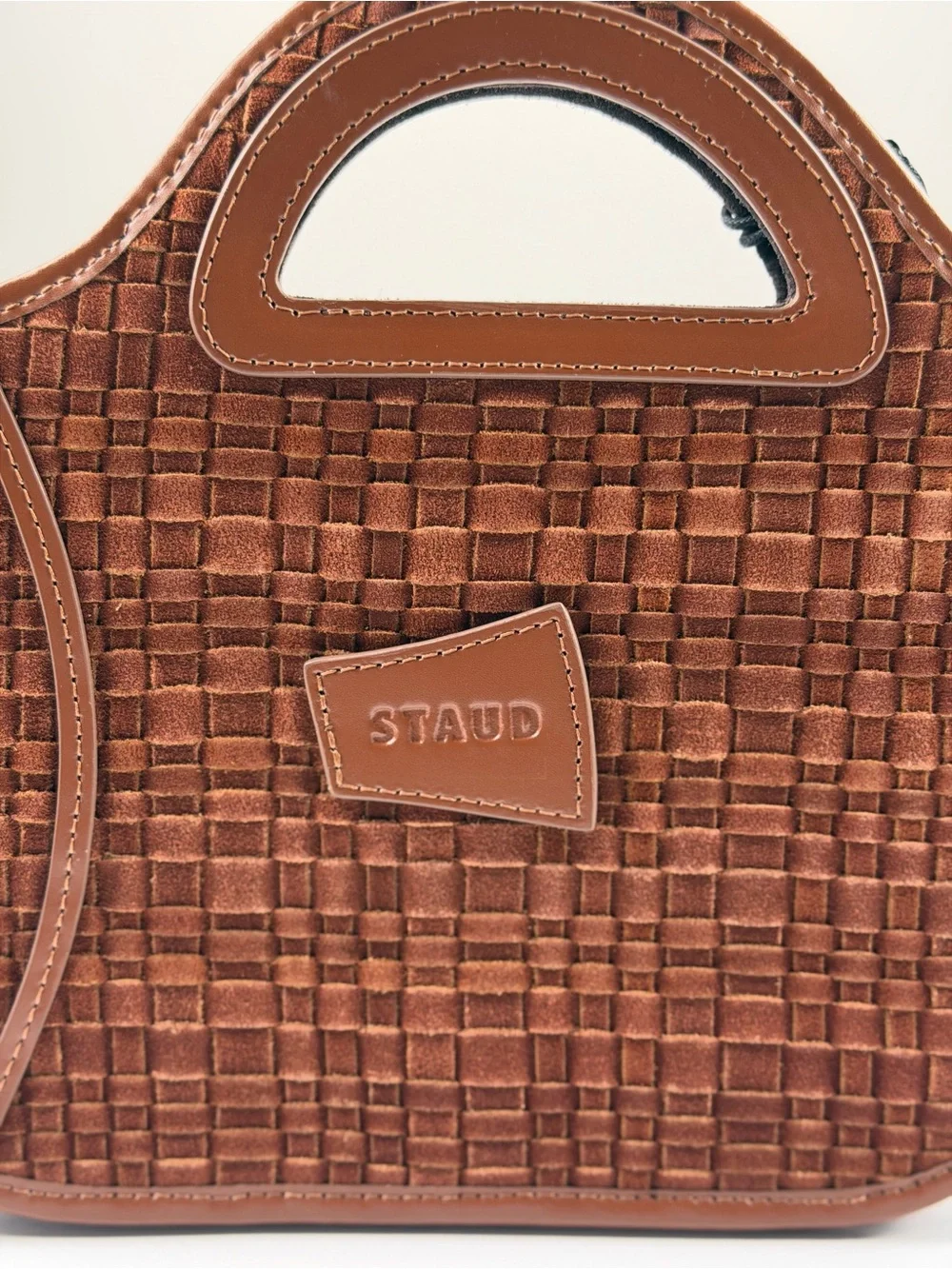 Staud Cleo Fish Bag in Tabac
